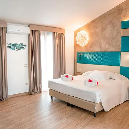 Aqua Sardinia Boutique Hotel 3*