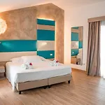 Aqua Sardinia Boutique Hotel 3*