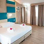 Aqua Sardinia Boutique Ξενοδοχείο 3*