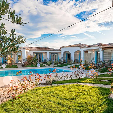 Aqua Sardinia Boutique 3*